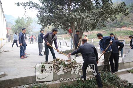 2月28日,華寧縣在全縣范圍內集中開展“我愛我家 城鄉人居環境清潔行動”。