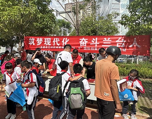 江川區開展檔案宣傳服務“四進”活動.jpg 江川區開展檔案宣傳服務“四進”活動.jpg