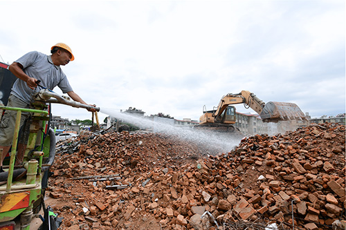 玉溪聶耳小學(xué)新興校區(qū)改擴(kuò)建項(xiàng)目基本完成拆除.jpg 玉溪聶耳小學(xué)新興校區(qū)改擴(kuò)建項(xiàng)目基本完成拆除.jpg