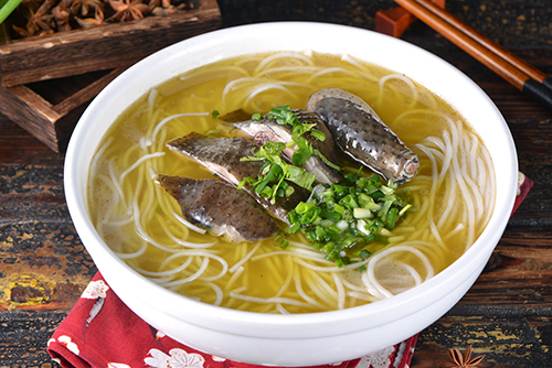 異鄉(xiāng)逐夢 愛在玉溪1.jpg