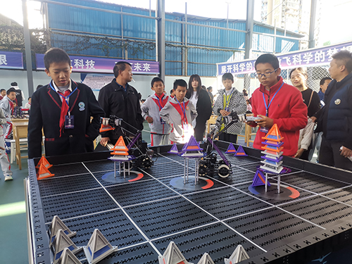 青少年科技創新大賽舉行.jpg 青少年科技創新大賽舉行.jpg