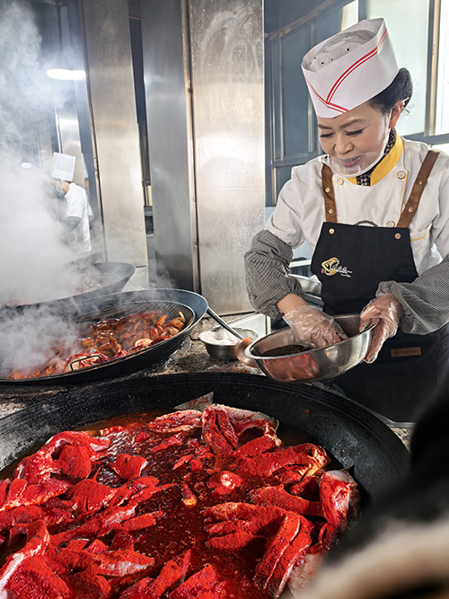 讓非遺鹽水魚“游”向更遠方.jpg 讓非遺鹽水魚“游”向更遠方.jpg