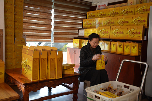 讓非遺鹽水魚“游”向更遠方3.jpg 讓非遺鹽水魚“游”向更遠方3.jpg