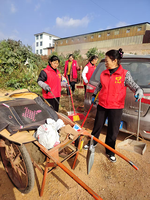 華寧城關社區探索基層治理新路徑1.jpg 華寧城關社區探索基層治理新路徑1.jpg