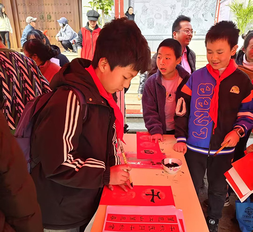 多彩活動促成長.jpg 多彩活動促成長.jpg