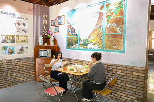 易門(mén)縣多舉措讓工業(yè)遺產(chǎn)“活起來(lái)”“火下去”.jpg 易門(mén)縣多舉措讓工業(yè)遺產(chǎn)“活起來(lái)”“火下去”.jpg