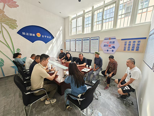 紅塔區綜治中心:從“有形覆蓋”向“有效運行”轉變.jpg 紅塔區綜治中心:從“有形覆蓋”向“有效運行”轉變.jpg