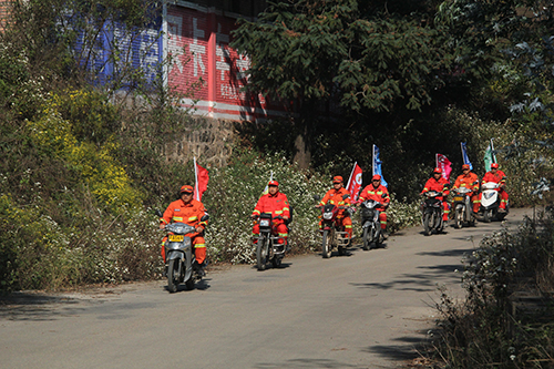 峨山縣構(gòu)建起全方位多層次防火體系.jpg 峨山縣構(gòu)建起全方位多層次防火體系.jpg