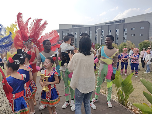 全市50家A級景區(qū)可憑主場球票免費游玩.jpg 全市50家A級景區(qū)可憑主場球票免費游玩.jpg
