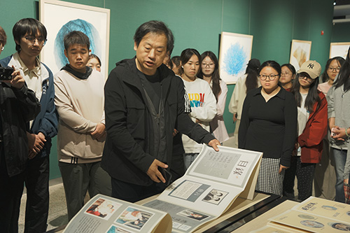 精微素描展在玉溪師院美術學院開展.jpg