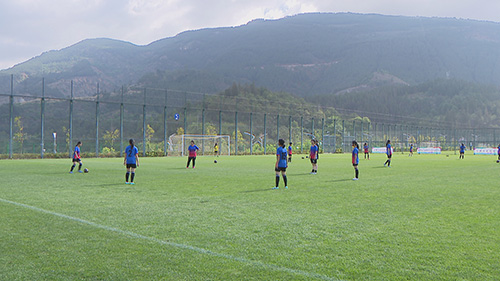 中小學校園足球聯賽進入決賽階段.jpg 中小學校園足球聯賽進入決賽階段.jpg