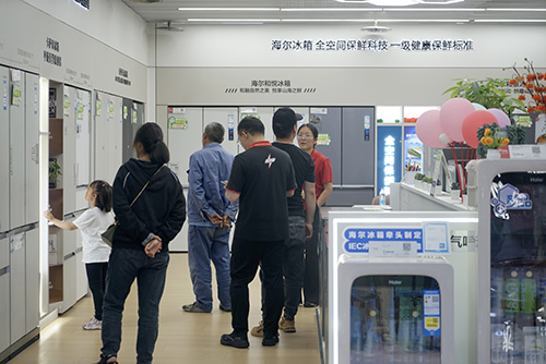 端午遇上 “六一”玉溪消費市場活力足.jpg 端午遇上 “六一”玉溪消費市場活力足.jpg