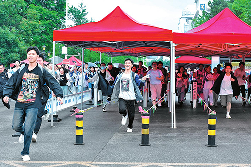 玉溪市2025年高考圓滿結束.jpg 玉溪市2025年高考圓滿結束.jpg