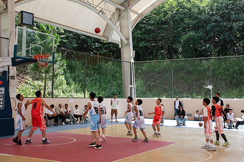 中小學生籃球足球比賽舉行.jpg 中小學生籃球足球比賽舉行.jpg