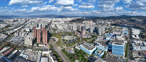 玉溪民營經濟揚帆奮楫破浪前行3.jpg 玉溪民營經濟揚帆奮楫破浪前行3.jpg