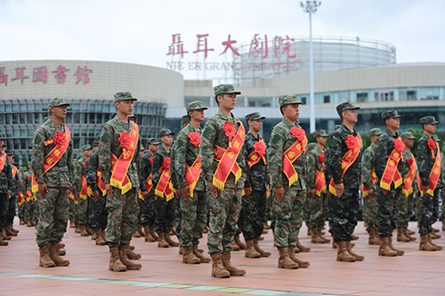 我市舉行2025年下半年新兵歡送儀式.jpg 我市舉行2025年下半年新兵歡送儀式.jpg