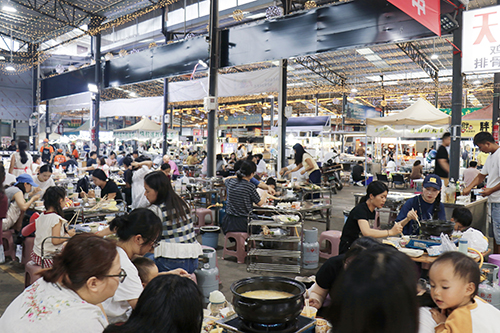 “美食 文體旅”助力玉溪服務(wù)消費(fèi)5.jpg “美食 文體旅”助力玉溪服務(wù)消費(fèi)5.jpg