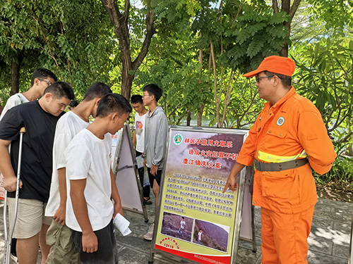 生態環保宣講走進元江一中.jpg