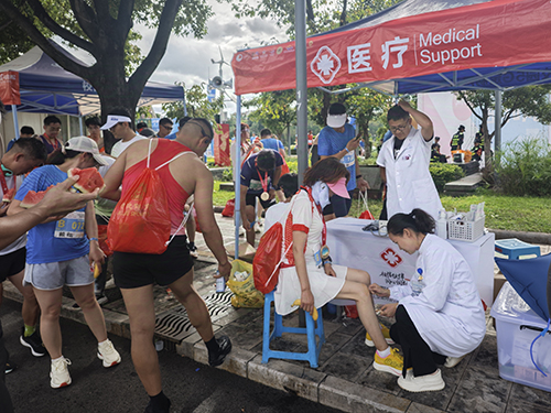 兩萬跑者與玉溪的“雙向奔赴”4.jpg 兩萬跑者與玉溪的“雙向奔赴”4.jpg