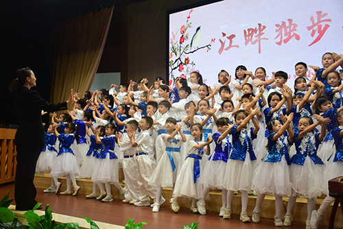紅塔區舉辦“聶耳杯”中小學生合唱比賽.jpg 紅塔區舉辦“聶耳杯”中小學生合唱比賽.jpg