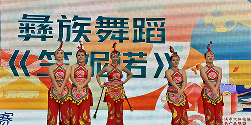 賽場外最炫民族風展人文新韻.jpg 賽場外最炫民族風展人文新韻.jpg