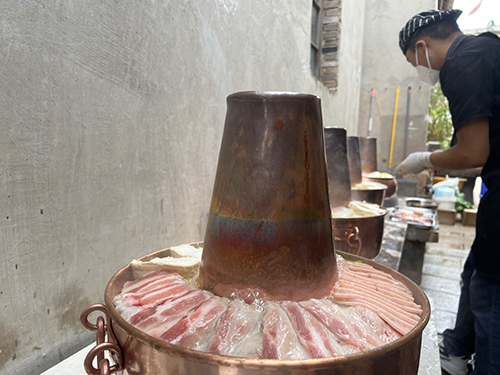 品將軍第炊鍋菜 聽(tīng)先輩愛(ài)國(guó)故事.jpg 品將軍第炊鍋菜 聽(tīng)先輩愛(ài)國(guó)故事.jpg