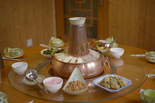 品將軍第炊鍋菜 聽(tīng)先輩愛(ài)國(guó)故事2.jpg 品將軍第炊鍋菜 聽(tīng)先輩愛(ài)國(guó)故事2.jpg