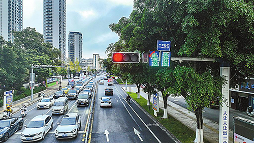 精細化治理繪就城市交通新圖景1.jpg 精細化治理繪就城市交通新圖景1.jpg