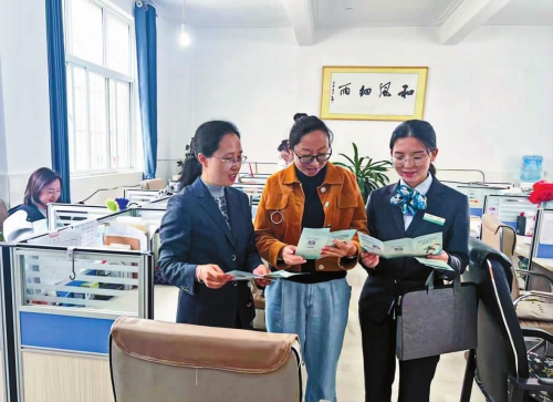 農行玉溪江川支行開展依法理性維權金融教育活動.jpg 農行玉溪江川支行開展依法理性維權金融教育活動.jpg