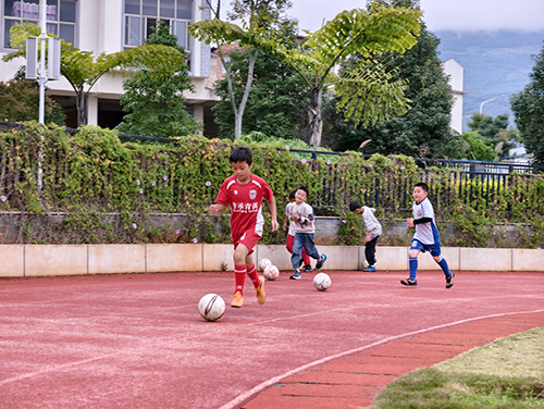 紅塔區著力辦好人民滿意的教育.jpg 紅塔區著力辦好人民滿意的教育.jpg