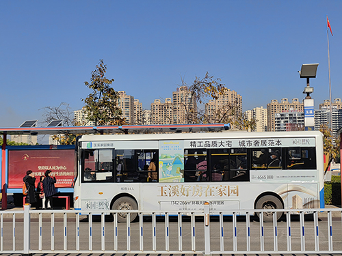 消費(fèi)需求不減購房更加理性.jpg 消費(fèi)需求不減購房更加理性.jpg