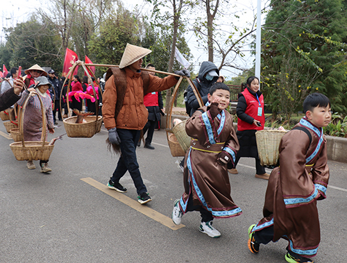 冬日開湖慶豐年人歡魚躍樂融融1.jpg 冬日開湖慶豐年人歡魚躍樂融融1.jpg