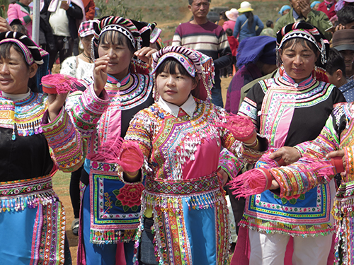 彝家臘肉香 山寨年味濃2.jpg