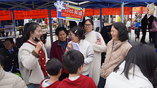 攜手打造安全放心消費環境.jpg 攜手打造安全放心消費環境.jpg