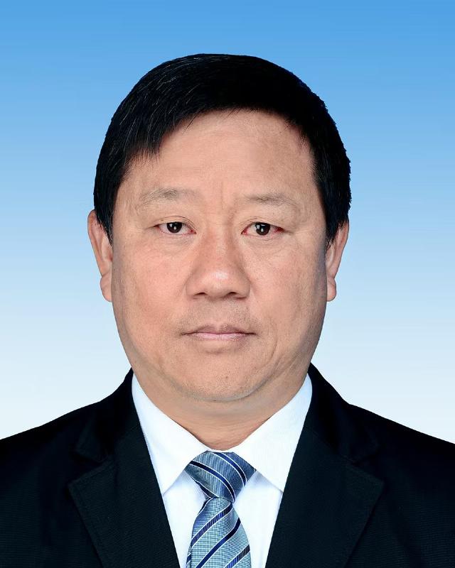 王正龍.jpg 王正龍.jpg